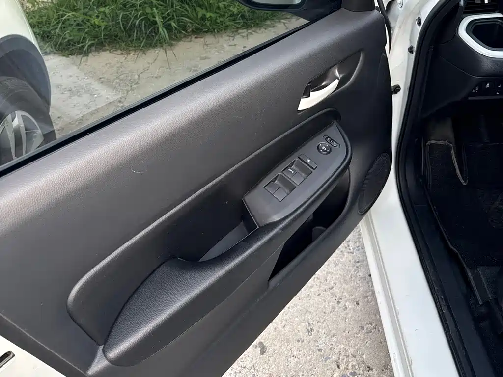 Honda Fit — миниатюра 13