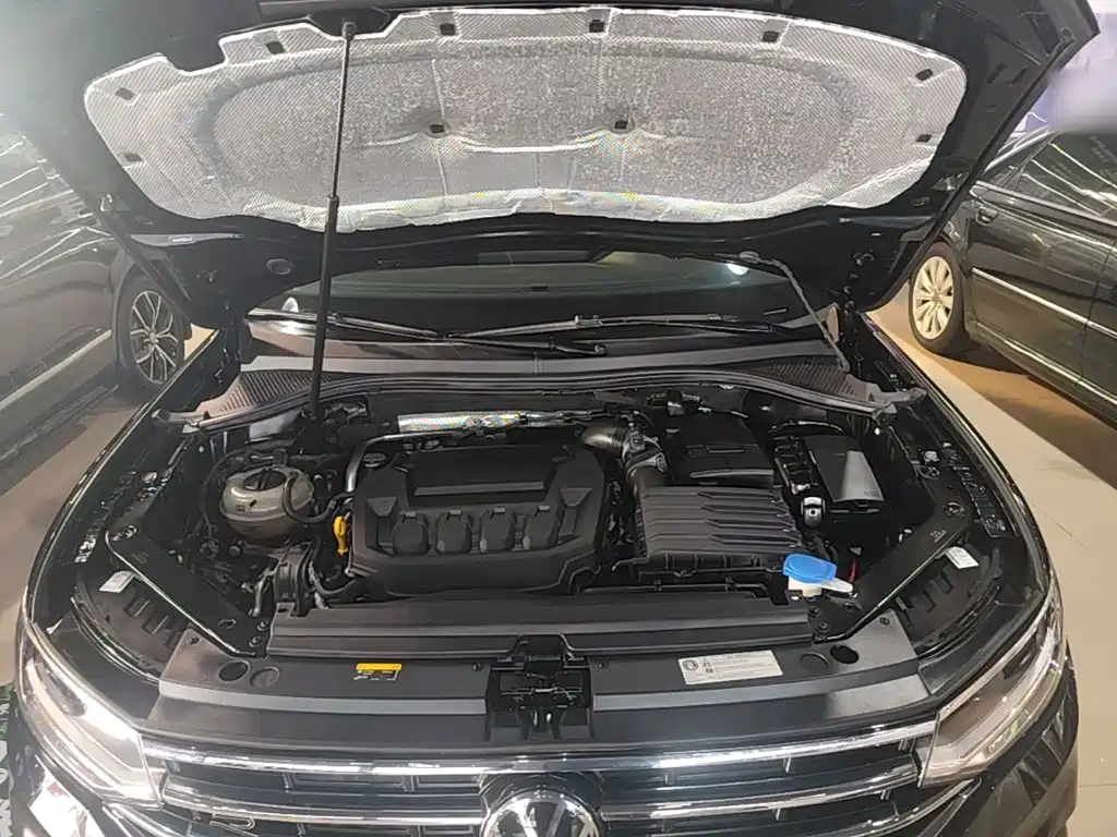 Volkswagen Tiguan L — миниатюра 20