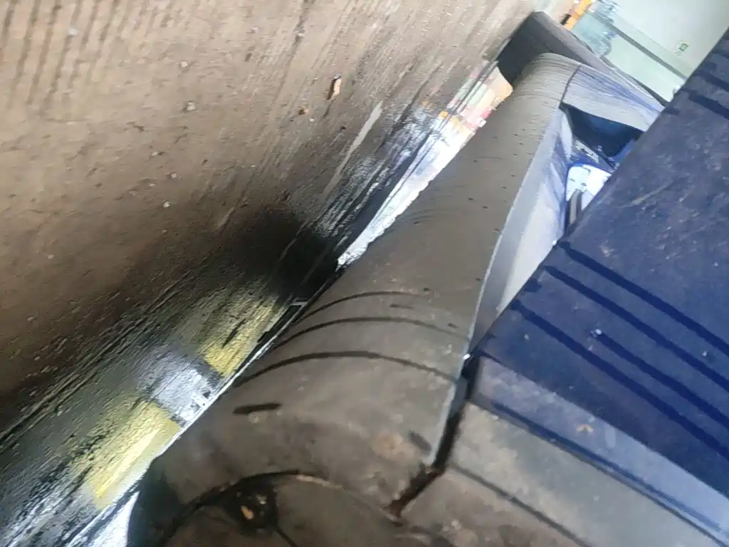 Tesla Model Y — миниатюра 21