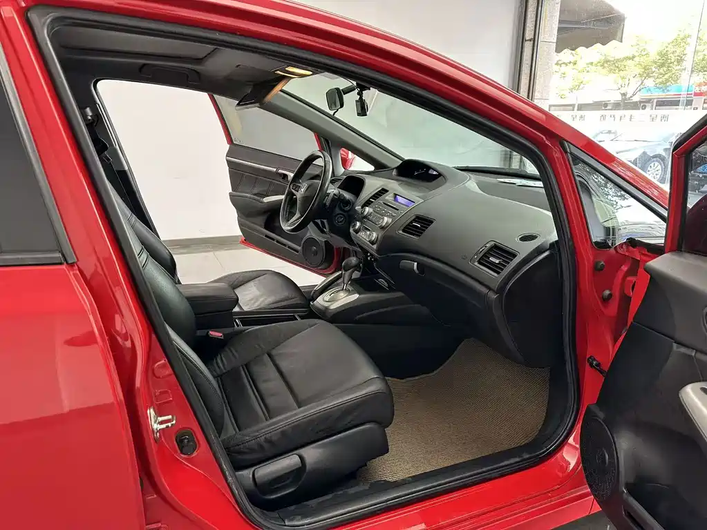 Honda Civic — миниатюра 6