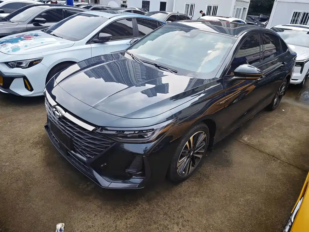 Chery Arrizo 8