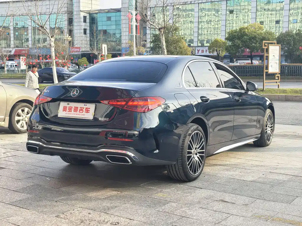 MERCEDES-BENZ C CLASS