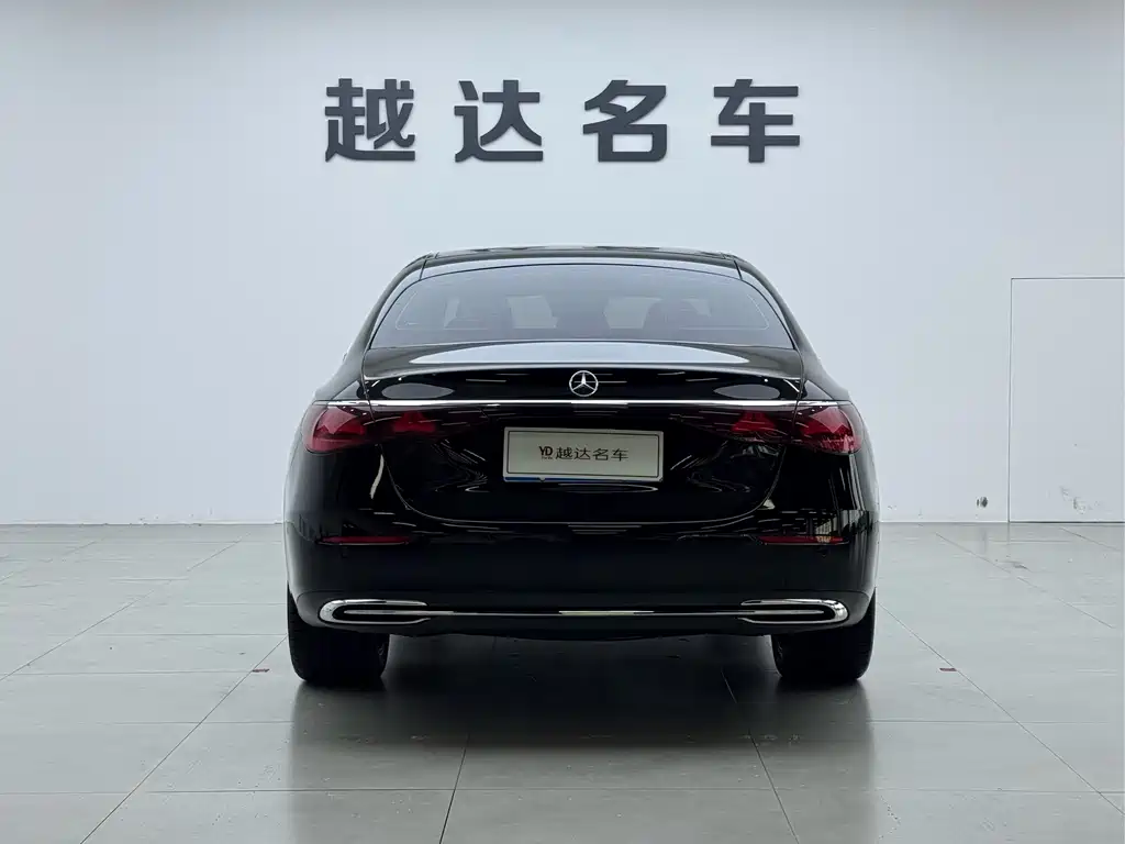 Mercedes-Benz E-Class — миниатюра 20