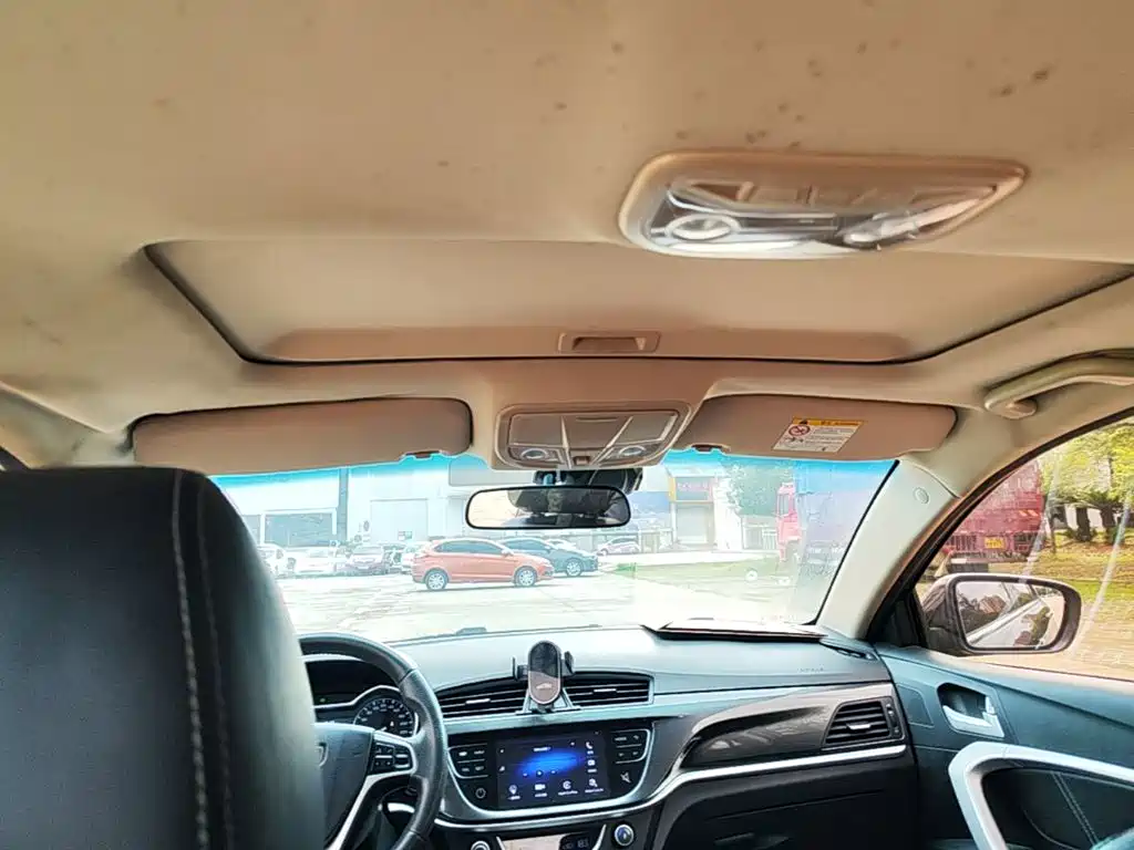 Geely Emgrand — миниатюра 18