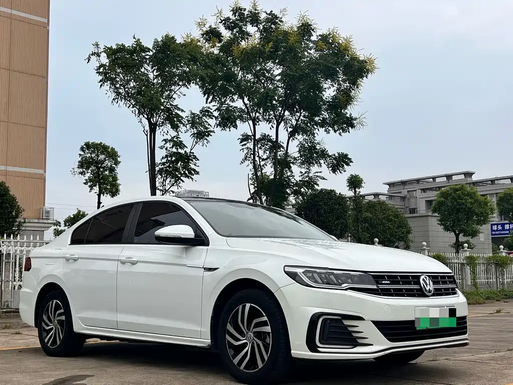 Volkswagen Bora EV — миниатюра 3