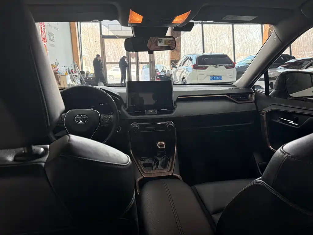 TOYOTA RAV4 RONGFANG