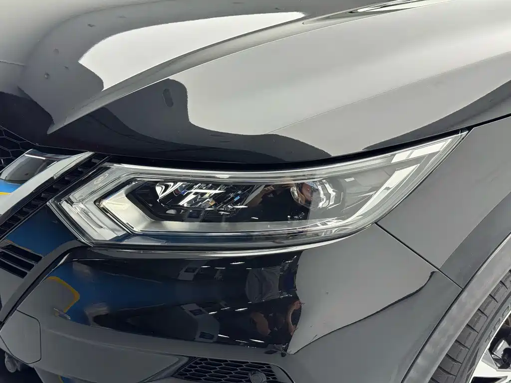 Nissan Qashqai — миниатюра 15