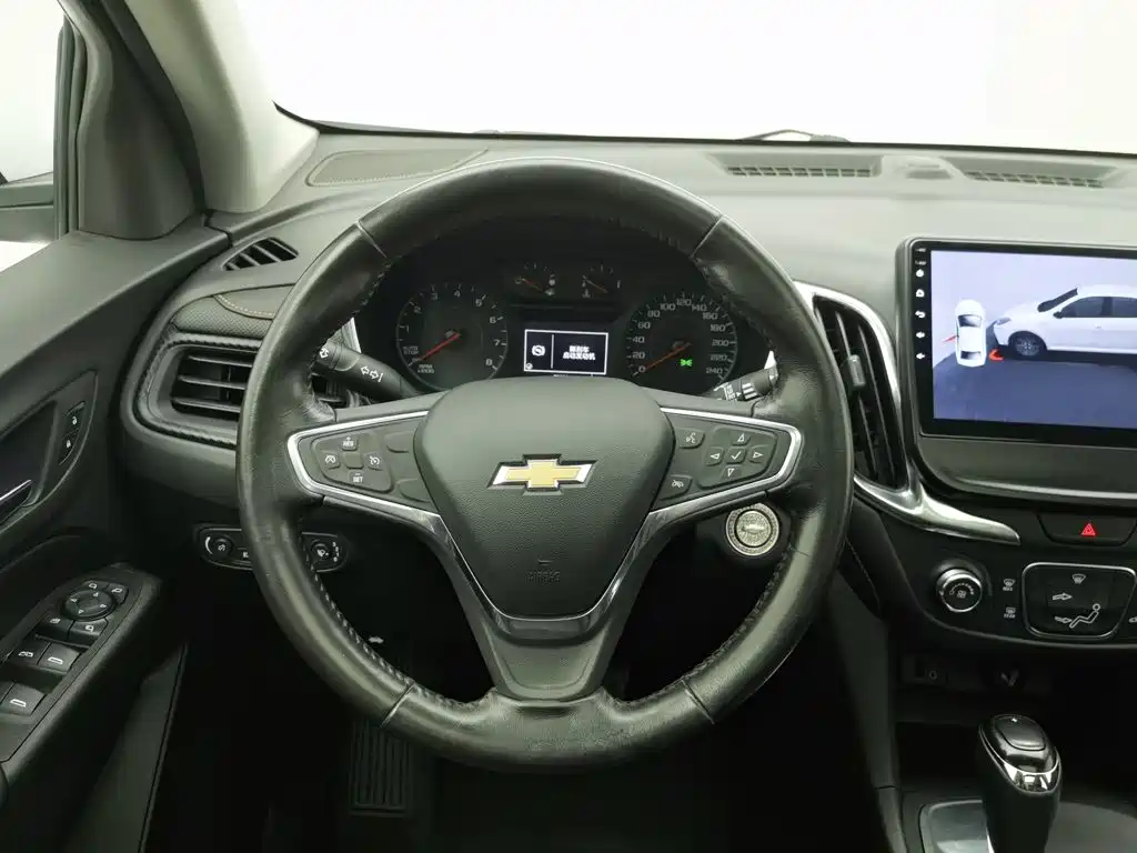 Chevrolet Equinox — миниатюра 11