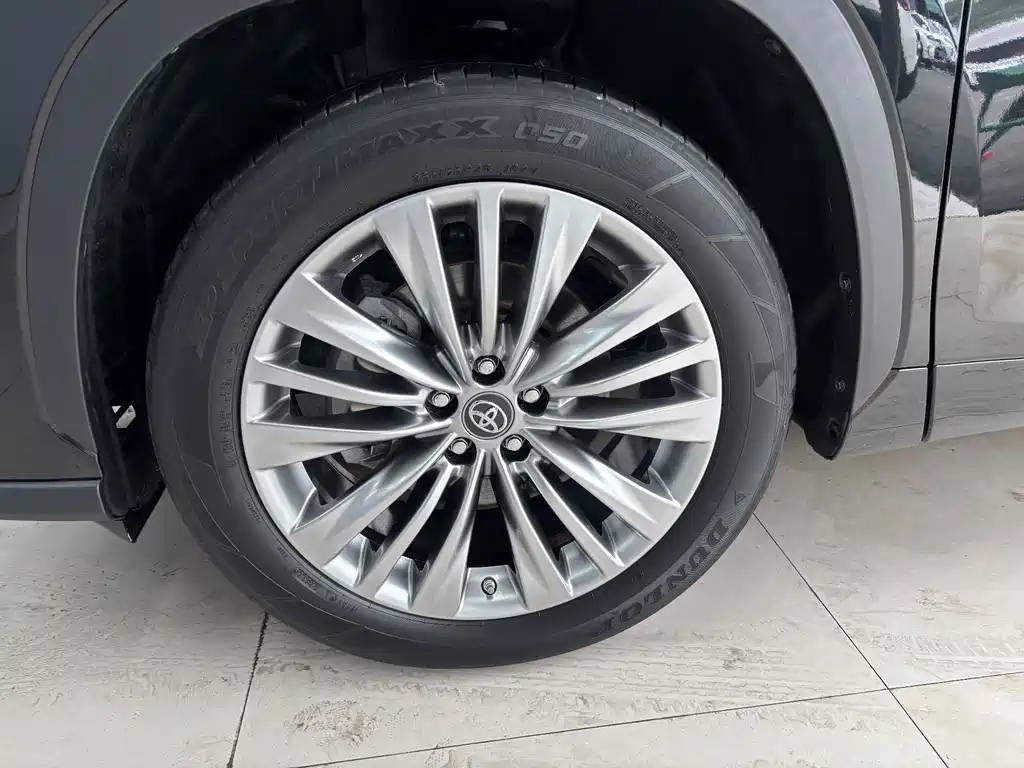 Toyota Highlander — миниатюра 34