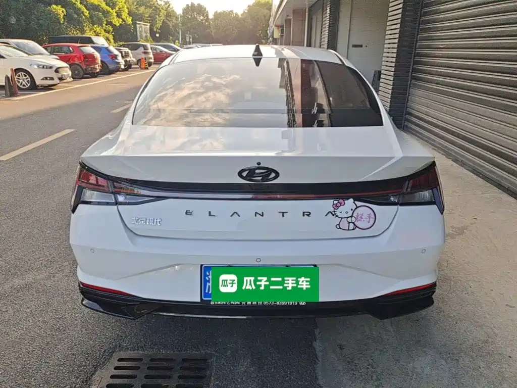 Hyundai Elantra — миниатюра 6