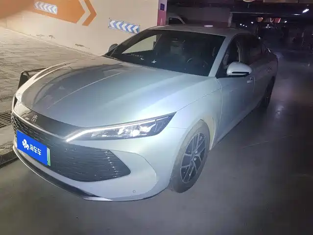 BYD QIN L 2024