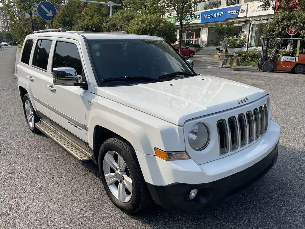 Jeep Patriot — миниатюра 12