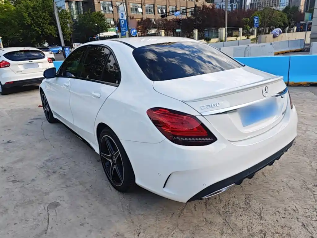 Mercedes-Benz C-Class — миниатюра 5