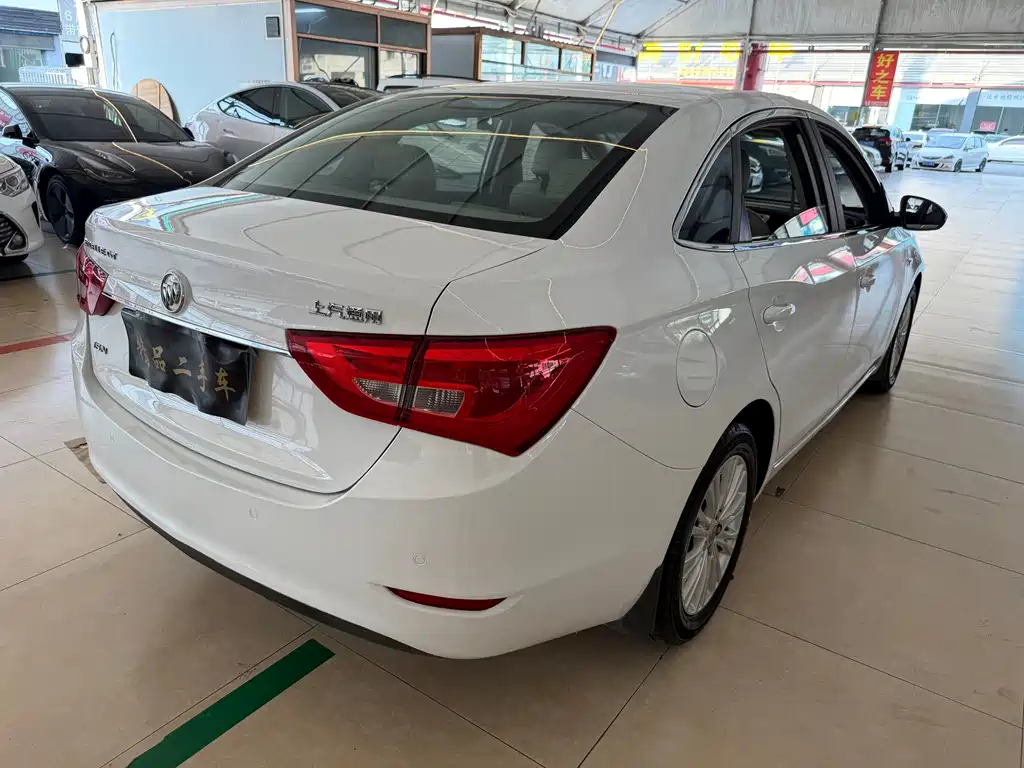 Buick Excelle — миниатюра 6