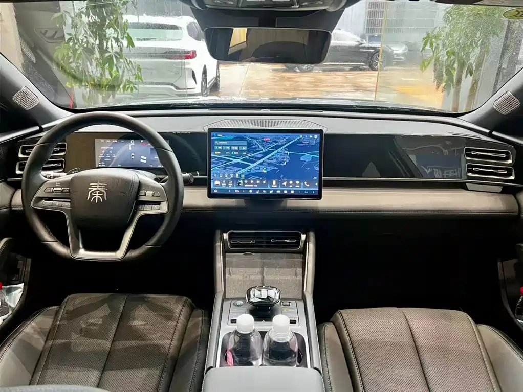 BYD Qin L L 2025 DM-i Smart Drive 120KM