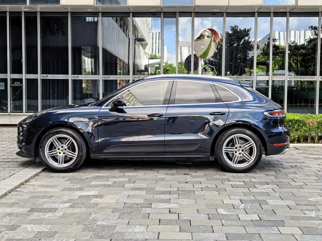 Porsche Macan — миниатюра 6