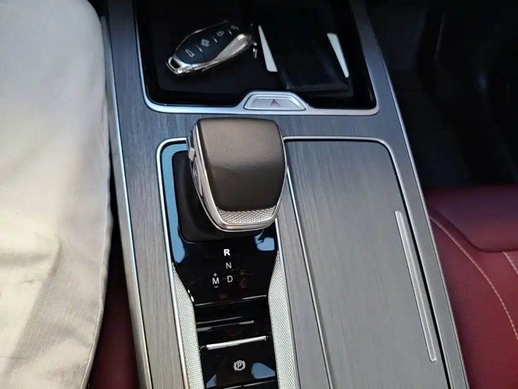 Hongqi Hongqi HS5 — миниатюра 14