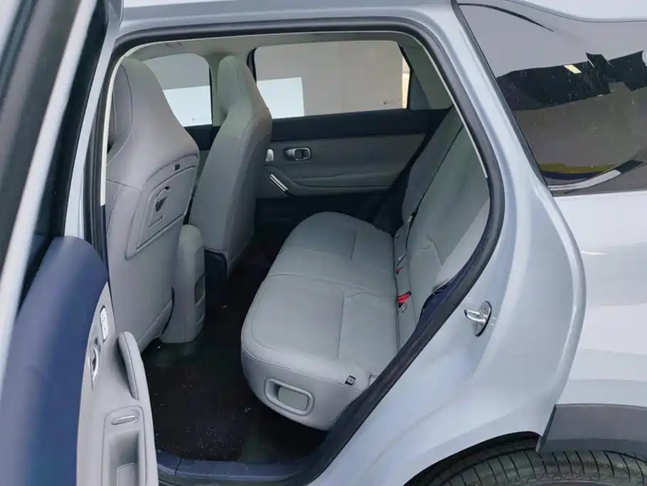 Leapmotor Leapmotor A10 — миниатюра 11