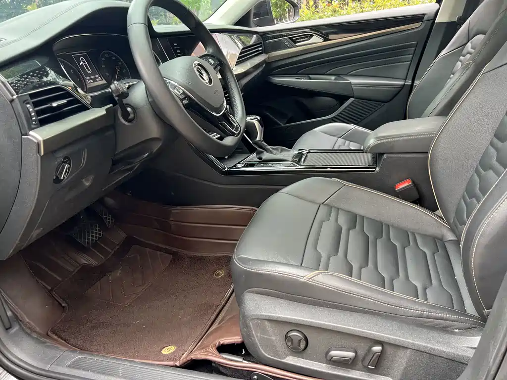 Volkswagen Passat — миниатюра 10