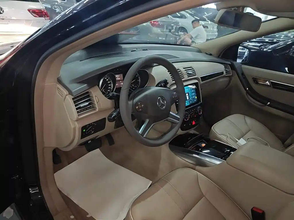 Mercedes-Benz R-Class — миниатюра 10