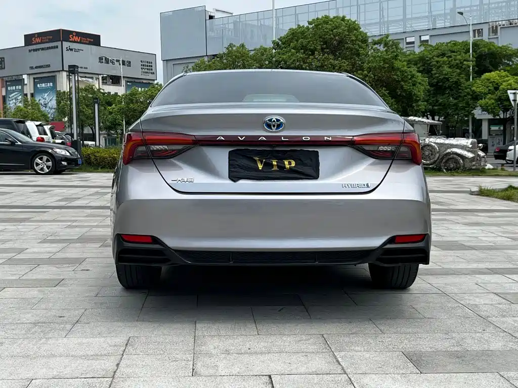 Toyota Avalon — миниатюра 5