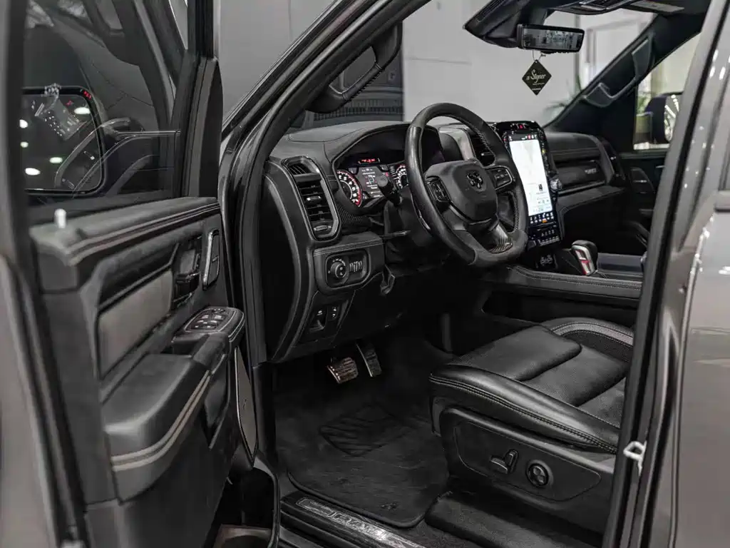 Ram Trucks 2022 6.2T
