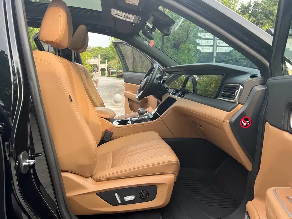Li Auto Li ONE — миниатюра 12