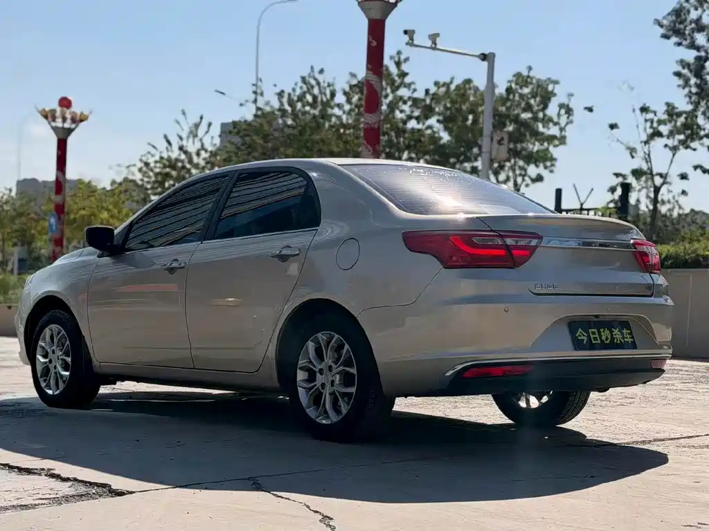 Geely Vision — миниатюра 9