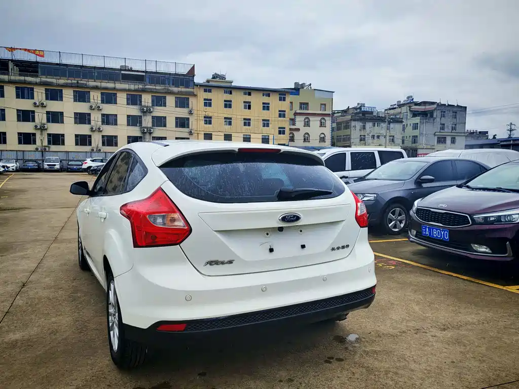 Ford Focus — миниатюра 4