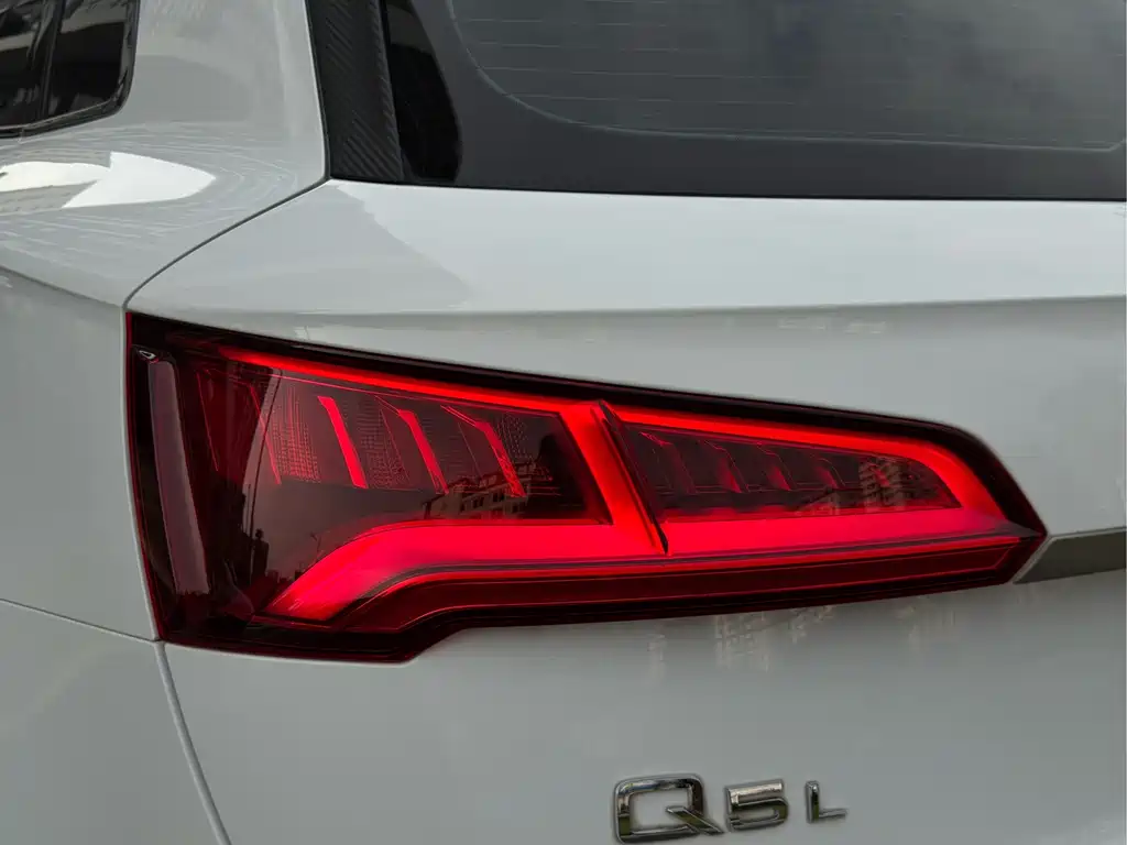 Audi Q5L — миниатюра 29