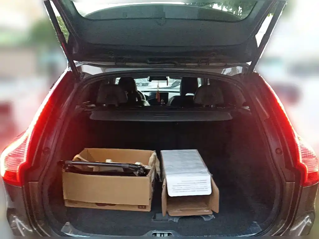 Volvo XC60 — миниатюра 10