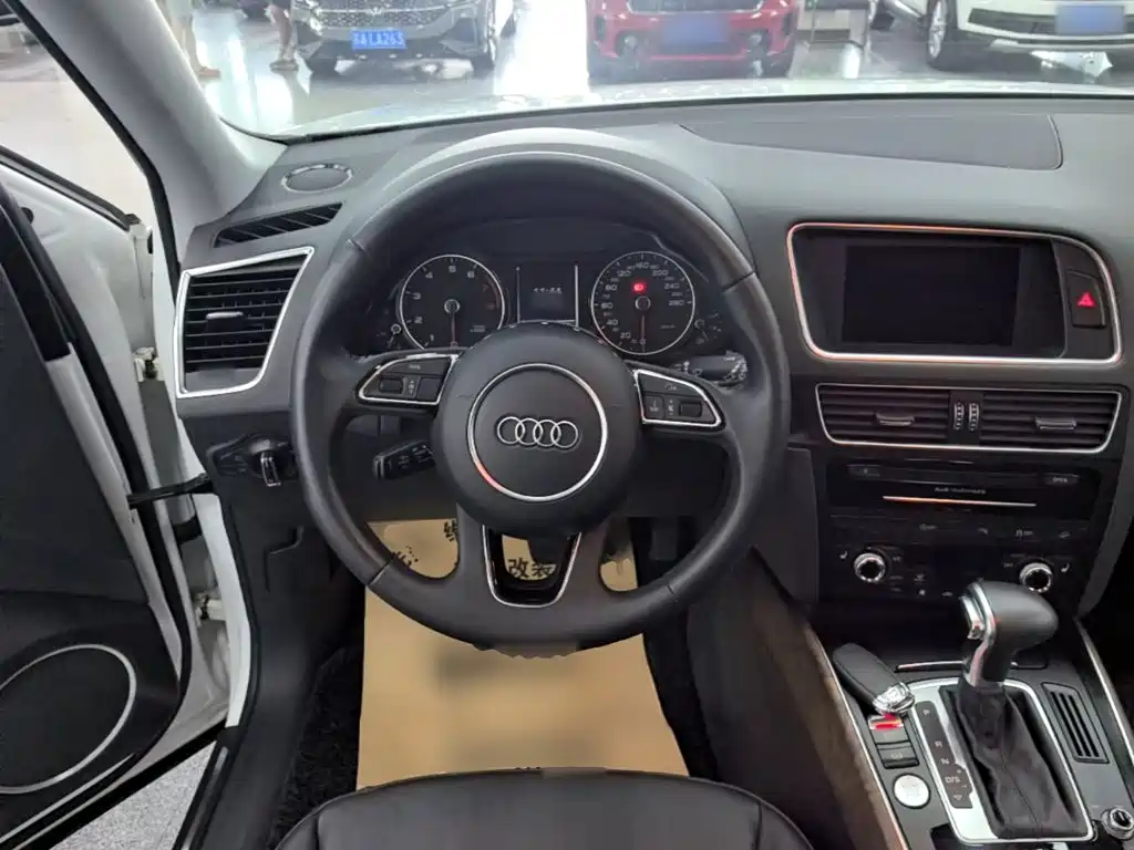 Audi Q5 — миниатюра 11