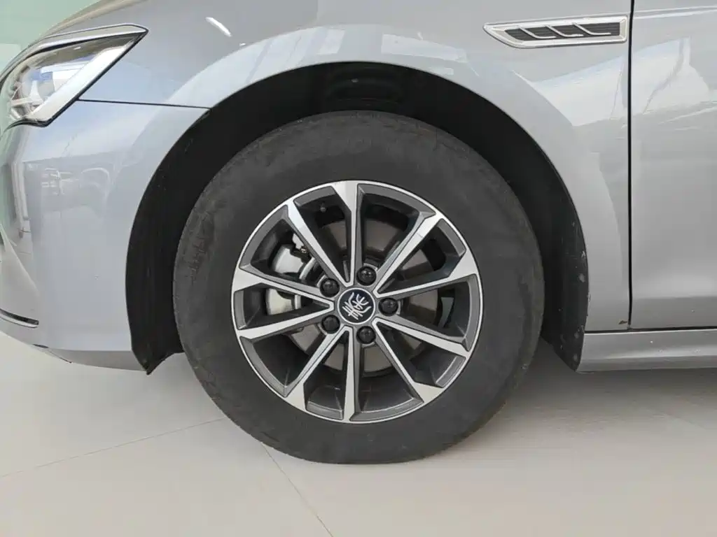 BYD Qin PLUS — миниатюра 23