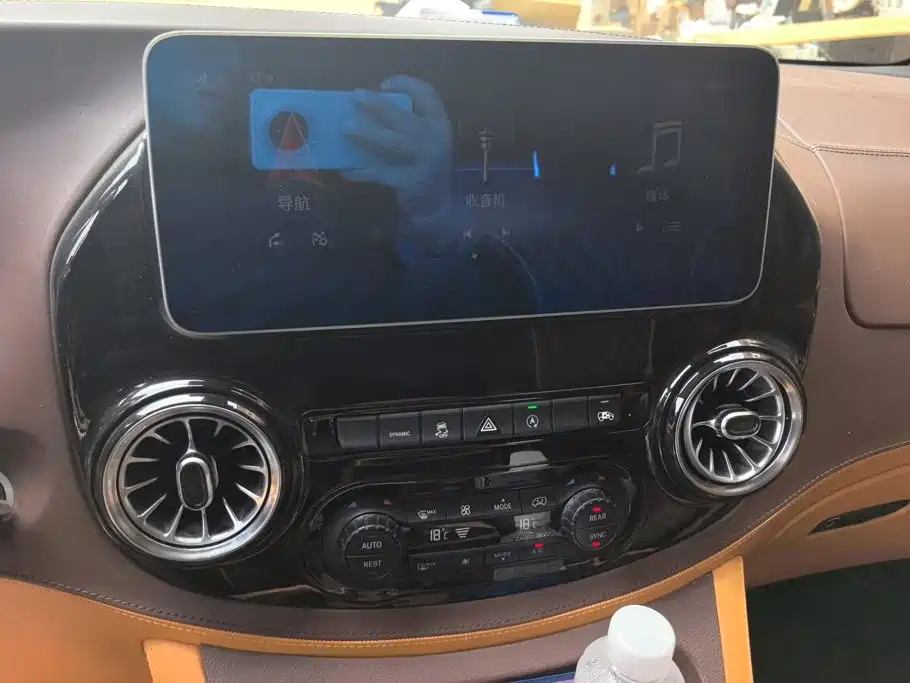 Mercedes-Benz Vito — миниатюра 13