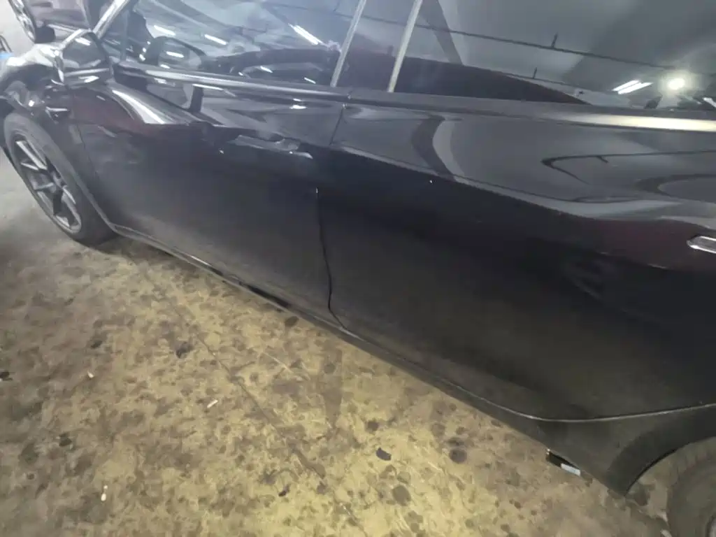 Tesla Model 3 — миниатюра 22