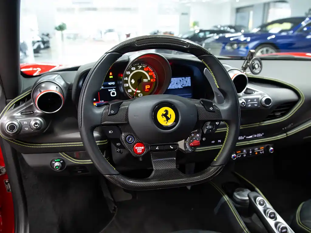 Ferrari F8 — миниатюра 8