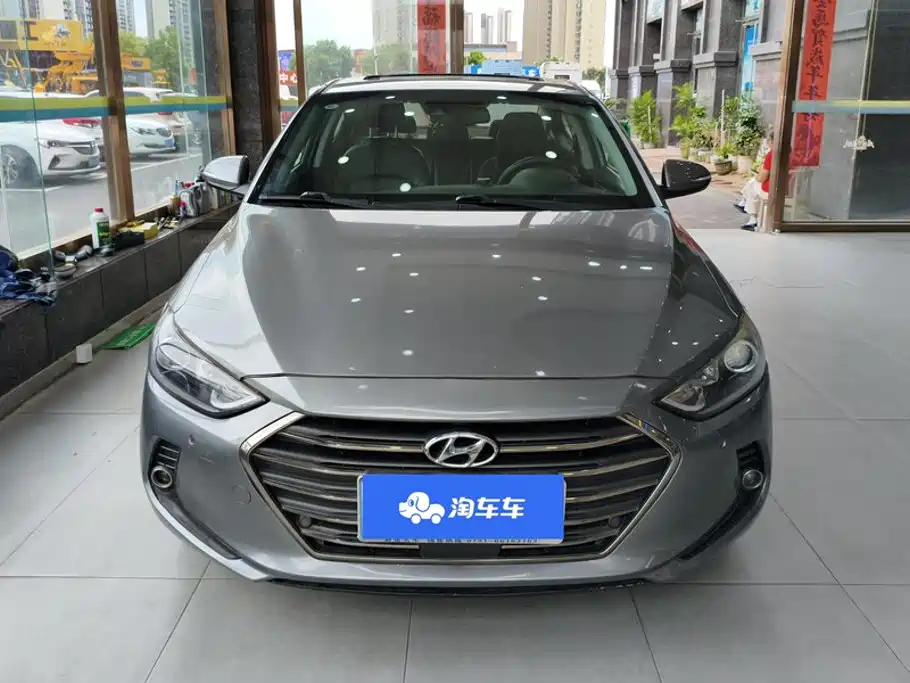 Hyundai Elantra — миниатюра 2