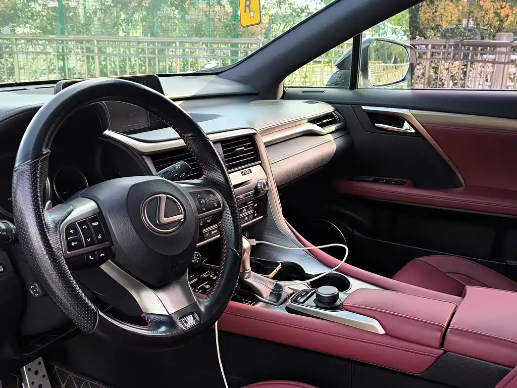 Lexus RX — миниатюра 13