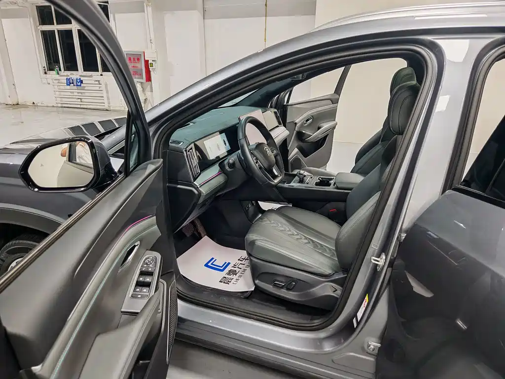 BYD L DM-i — миниатюра 9