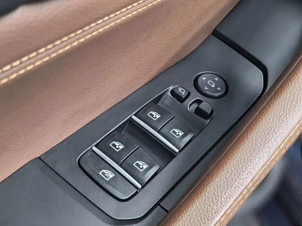BMW X6 — миниатюра 18