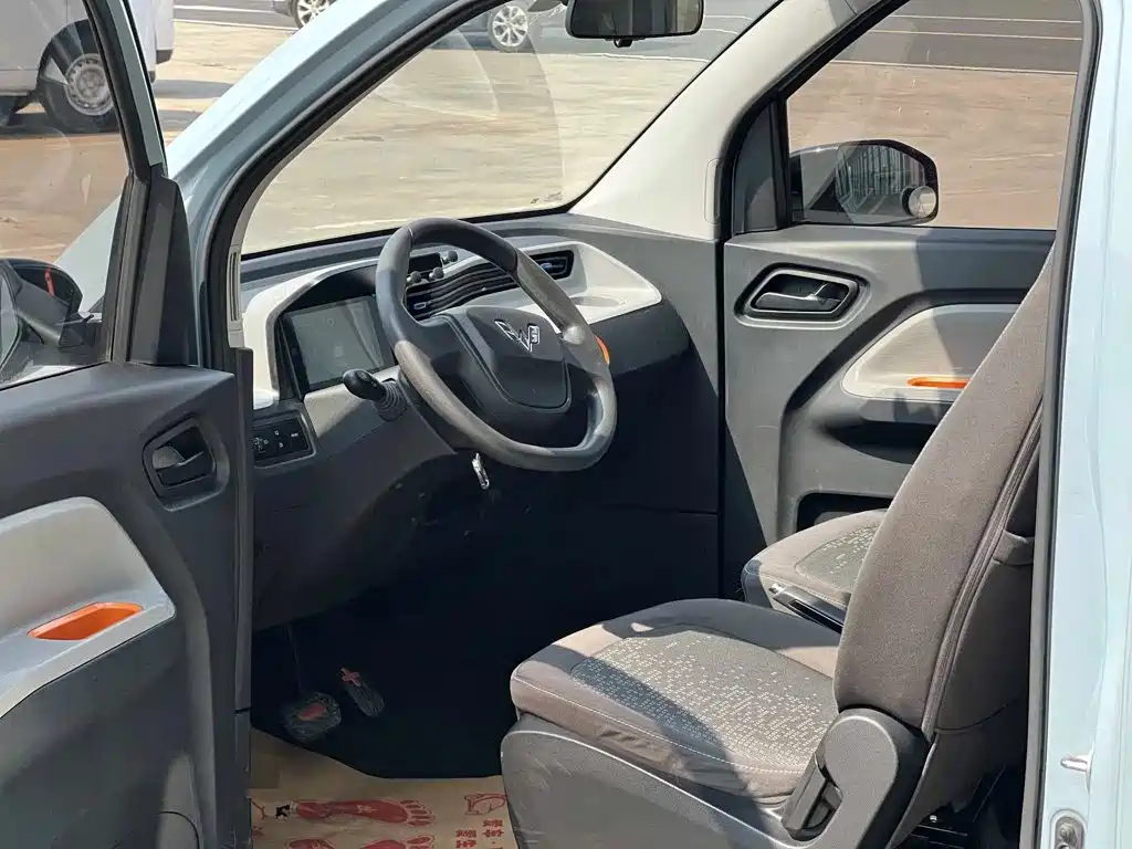 Wuling MINIEV — миниатюра 7