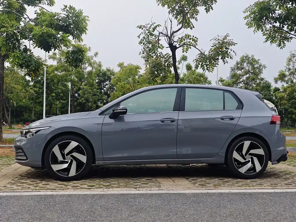 Volkswagen Golf — миниатюра 2