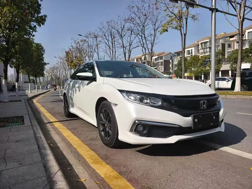 Honda Civic — миниатюра 3