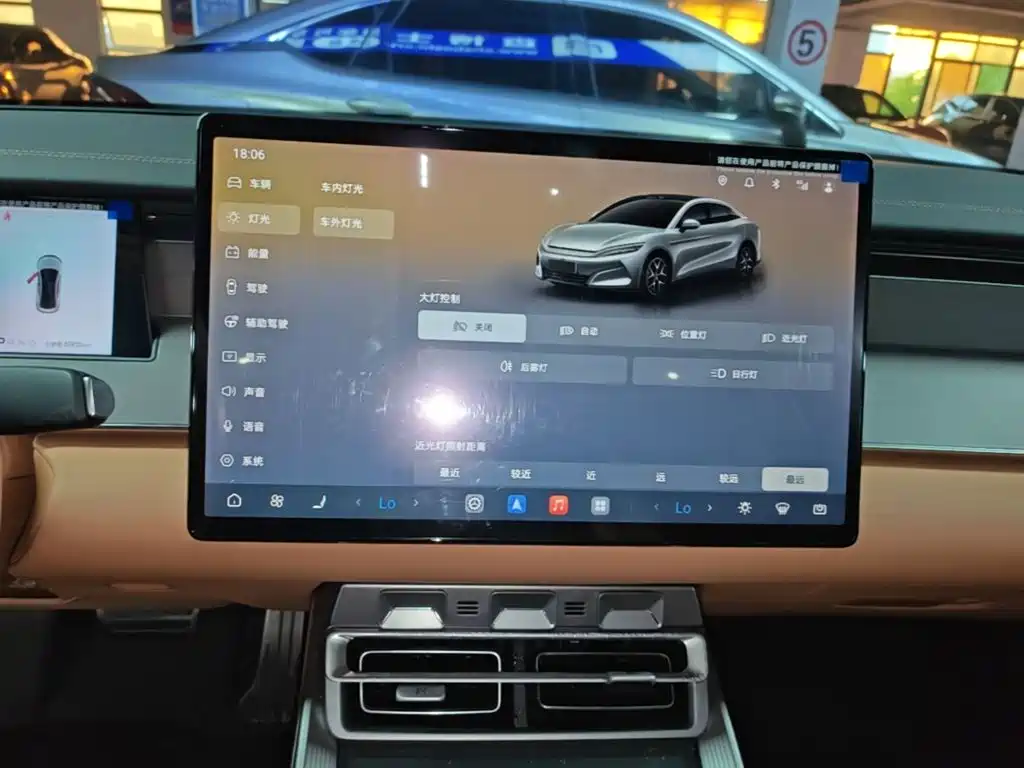 BYD Хань Ли — миниатюра 13