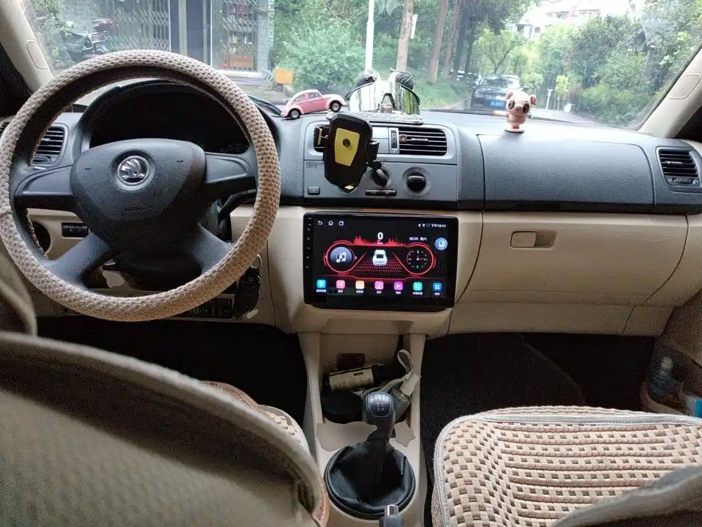 Skoda Fabia — миниатюра 10