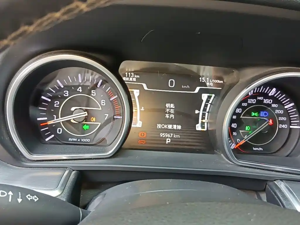 Jeep Commander — миниатюра 8