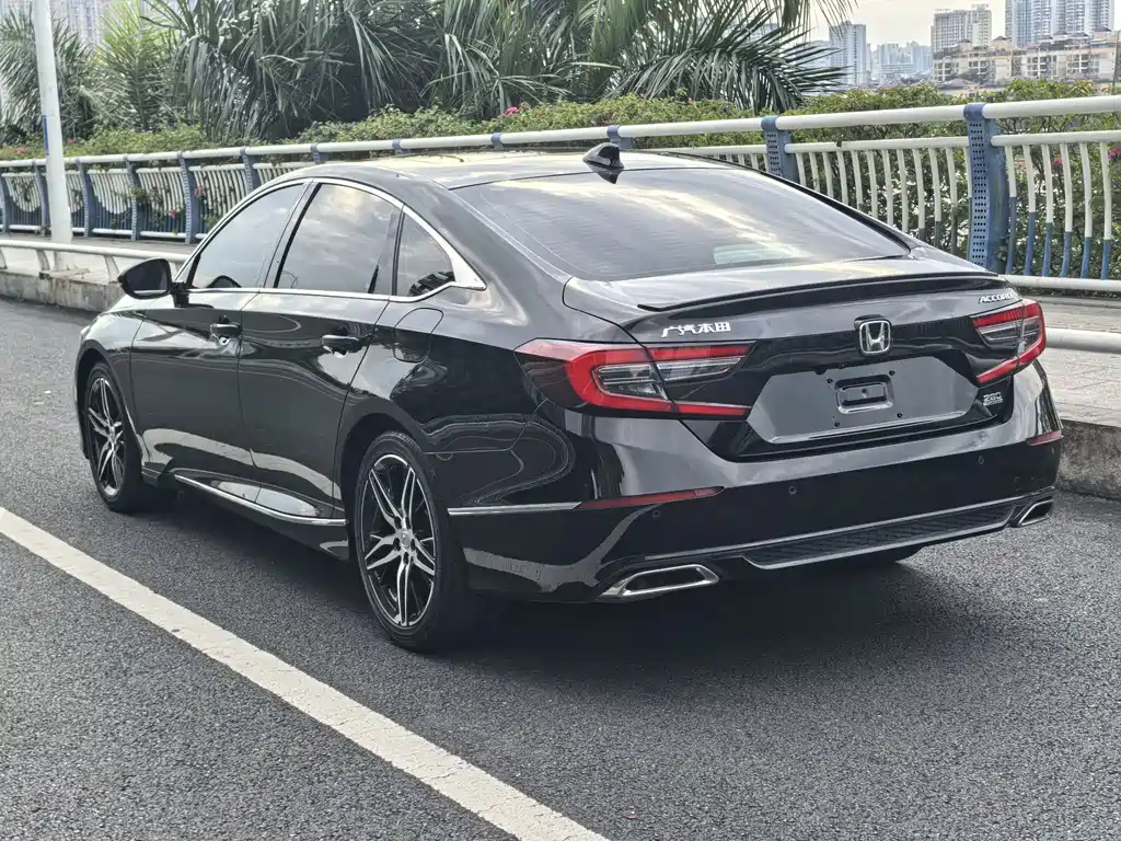 Honda Accord — миниатюра 7