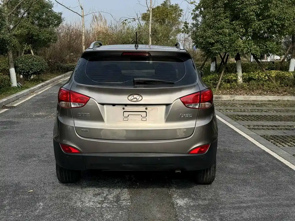 Hyundai BAIC Hyundai ix35 ix35 2010 2.4L AT Luxury GLS