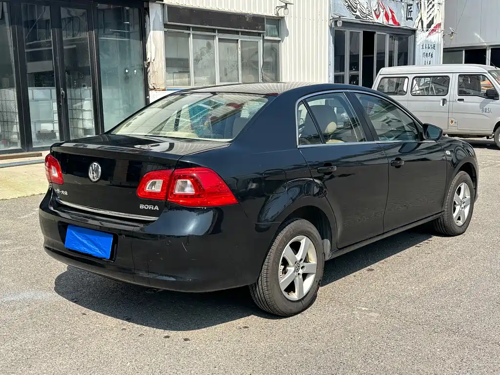 Volkswagen Bora — миниатюра 4