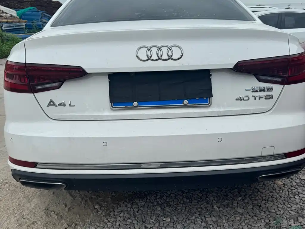 Audi A4L 2019 40 TFSI V